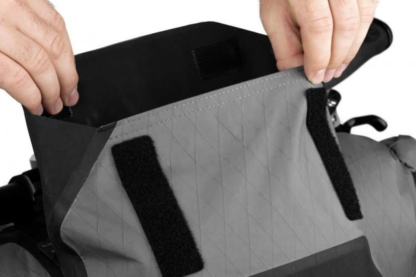 Brašna Apidura Backcountry accessory pocket (4l)